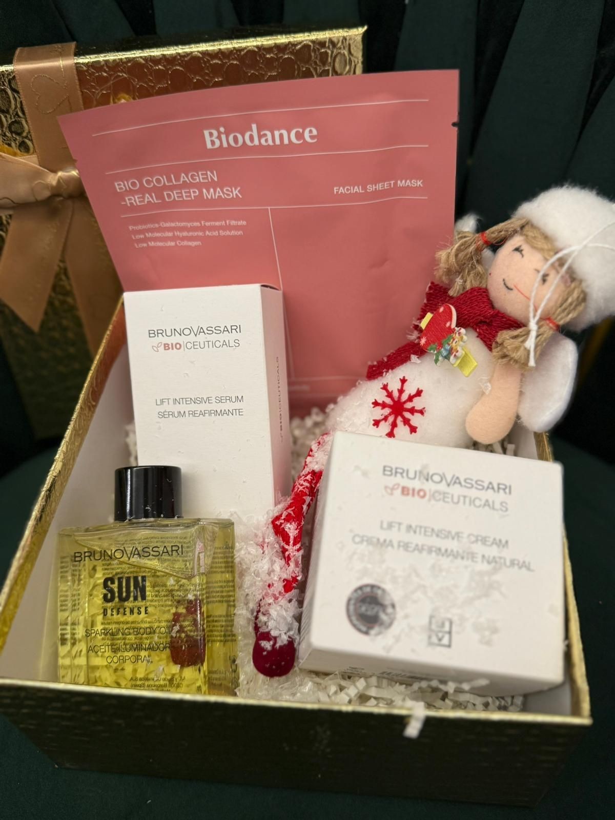 Christmas gift box _828 Lei